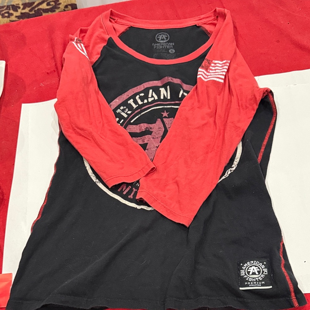 American Fighter Black and Red Graphic quarter length sleeve Tee